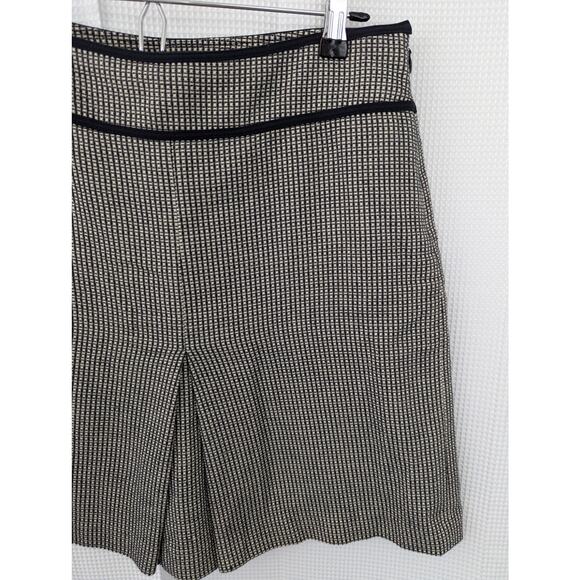 ANN TAYLOR PETITES! BLACK AND CREAM STRETCH COTTON, LINED SKIRT! SZ 6P - Picture 4 of 9